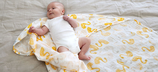 Can swaddling cause overheating?